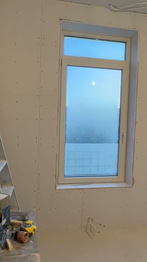 Video van de geplaatste dubbele gipsplaten op wanden en plafond in Zoetermeer